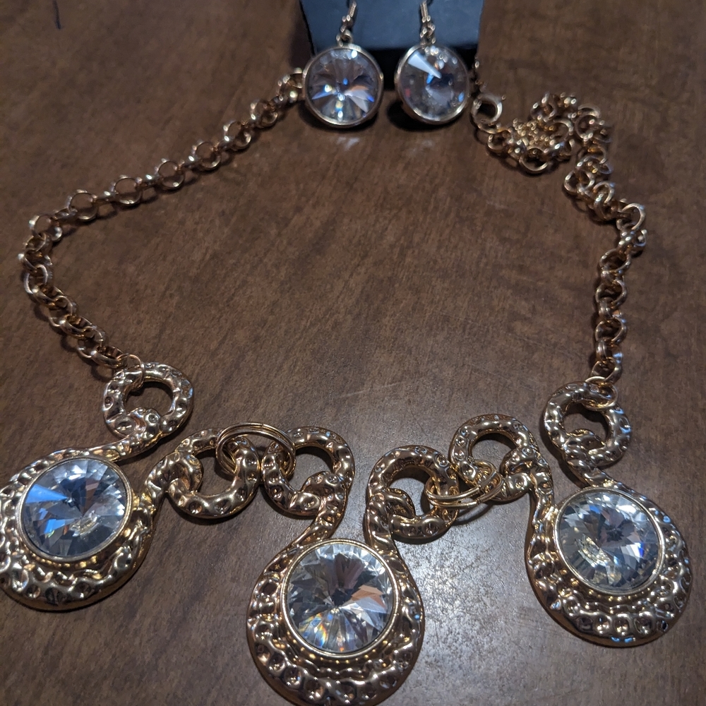 Gold necklace